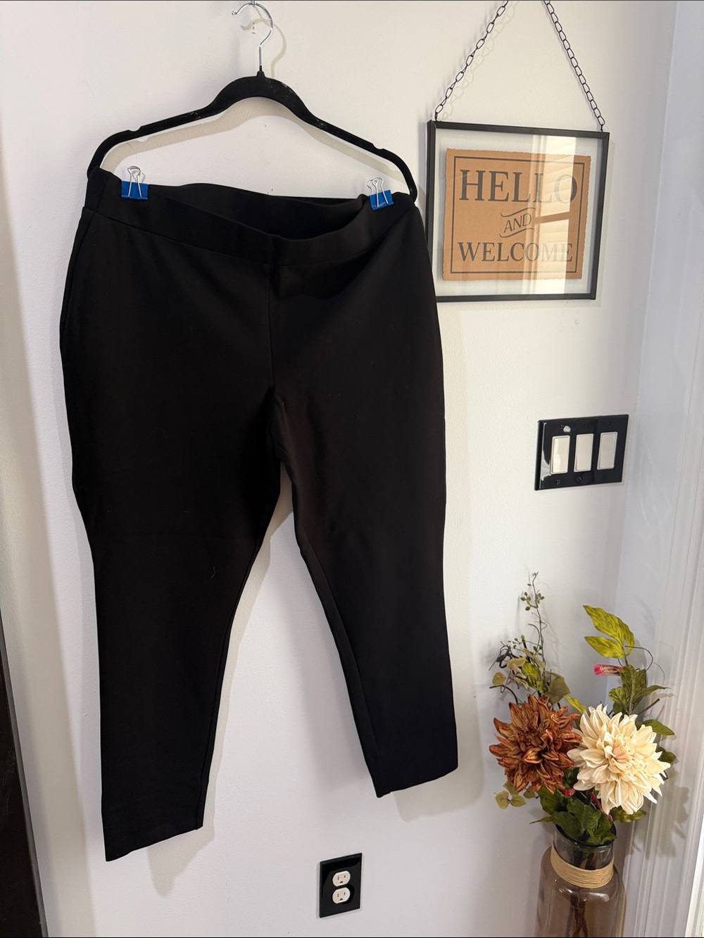 Versona Black Ponte Ankle Pants - Pull-On Slim Fit